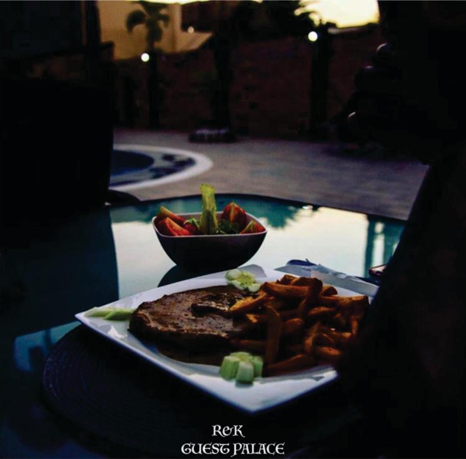 R & K Guest Palace Hotel Kano Kültér fotó